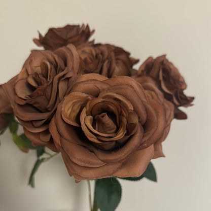 9 Head Emma Bouquet Roses Brown