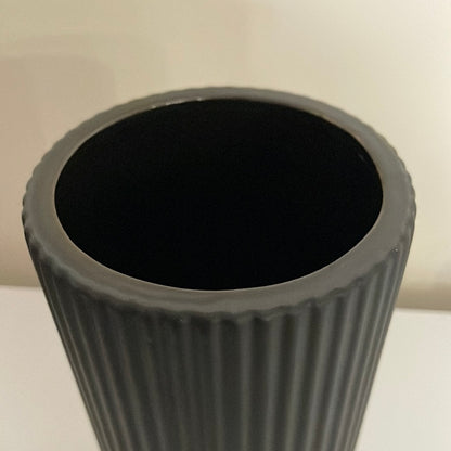 Black Annix Vase 24cm