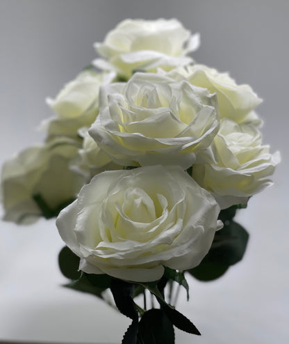 9 Head Emma Bouquet Roses White