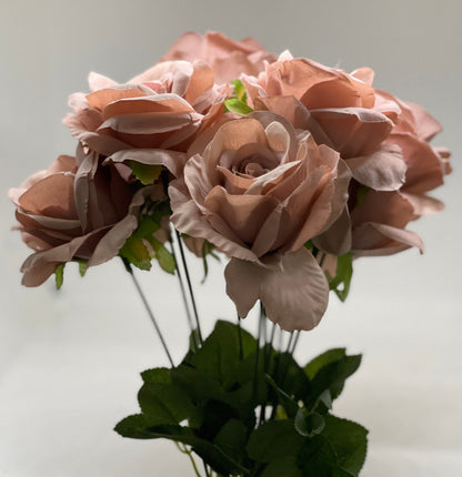 10 Head Lauren Bouquet Roses Deep Quicksand