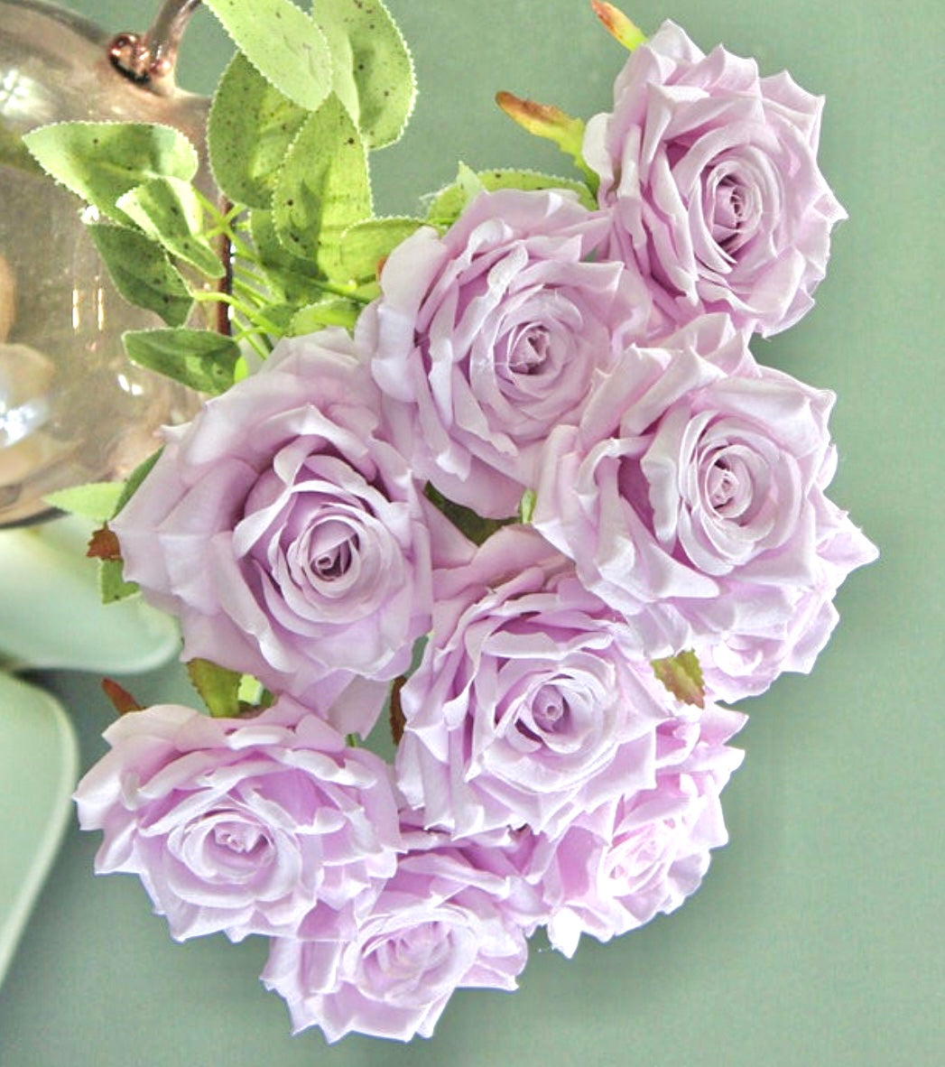 9 Head Stella Bouquet Roses Lilac